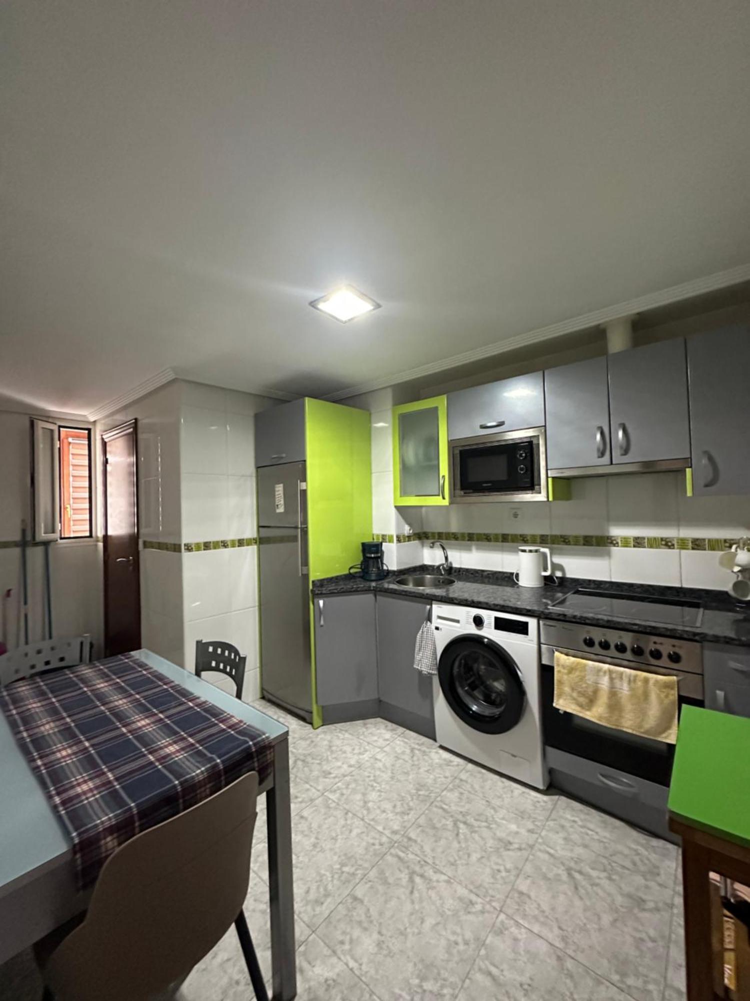 Apartamento Kalea Corazon Urbano Vitoria-Gasteiz Exterior foto